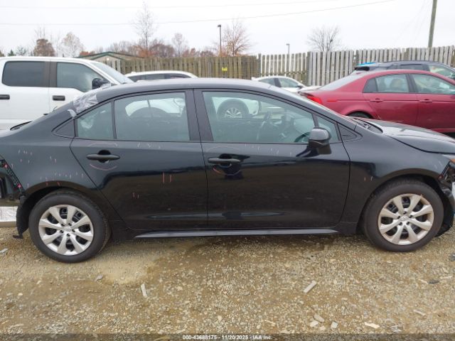 Toyota Corolla Le Image 17