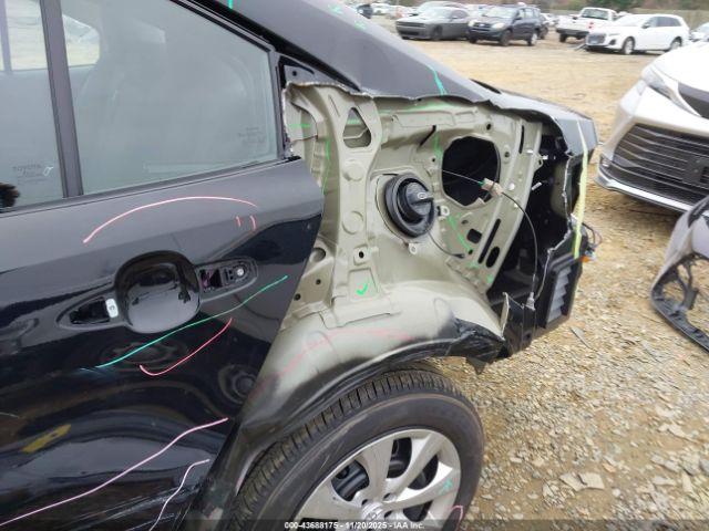 Toyota Corolla Le Image 20