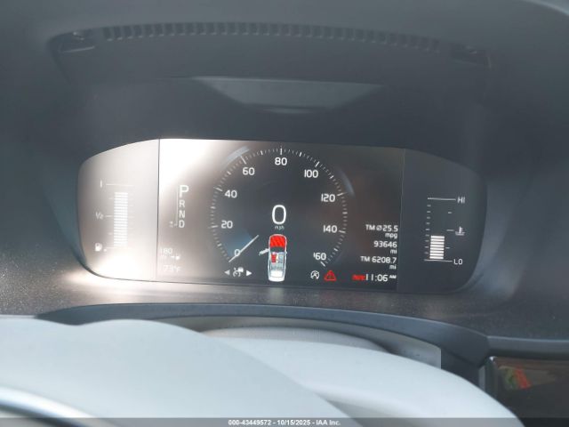 Volvo S90 T5 Momentum Image 9