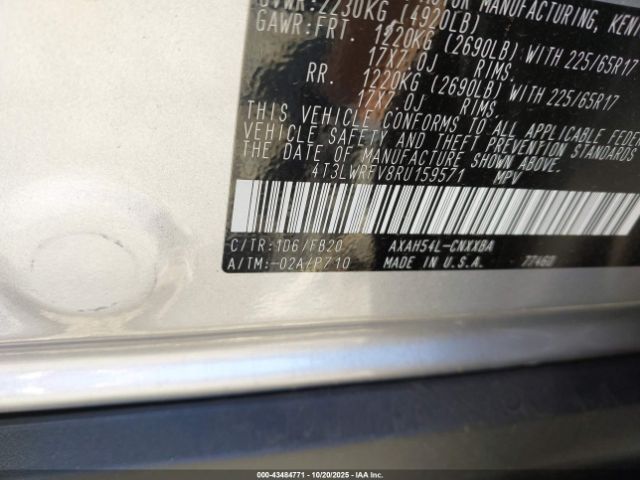 Toyota RAV4 Le Image 4