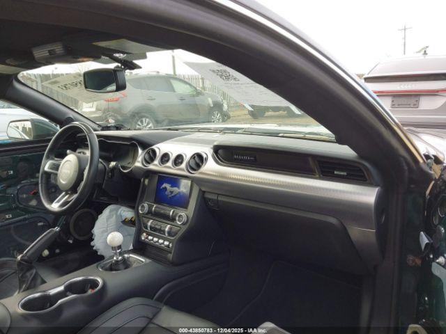 Ford Mustang Bullitt Image 4