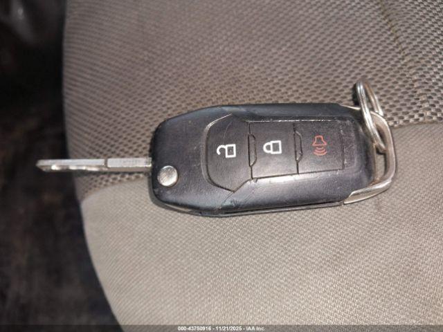 Ford F-150 Xl Image 12