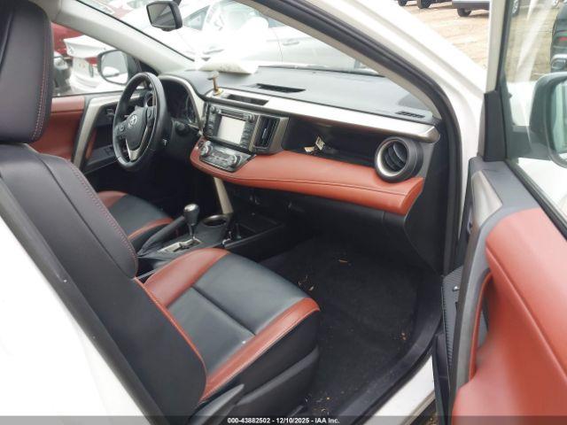 Toyota RAV4 Limited Image 13