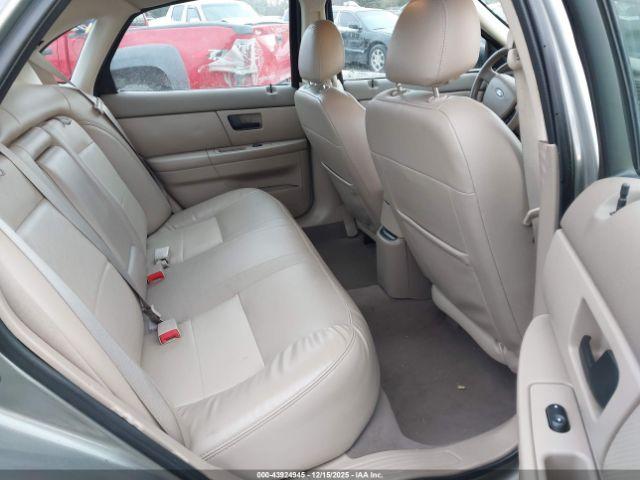 Ford Taurus Sel Image 2