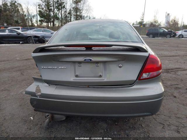 Ford Taurus Sel Image 10