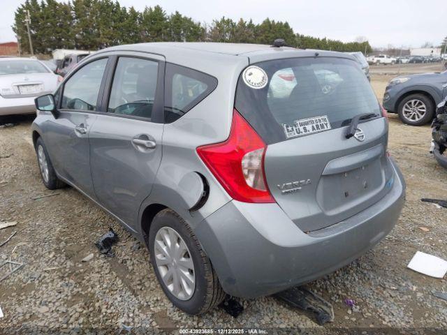 Nissan Versa Image 3