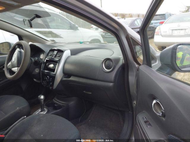 Nissan Versa Image 6