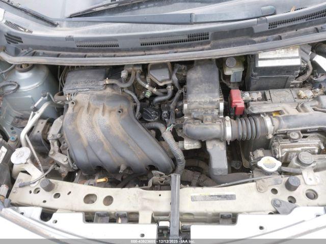 Nissan Versa Image 8