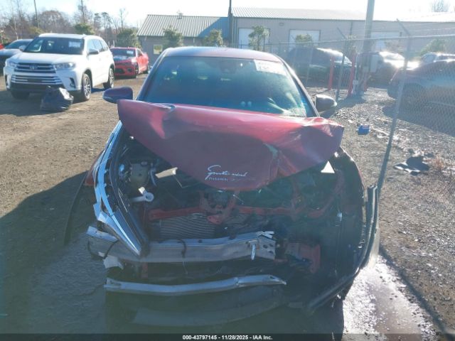 Toyota C-HR Xle Image 2