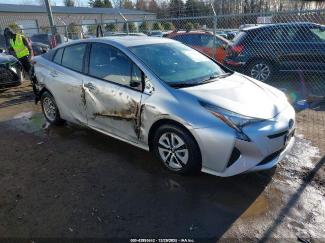  Salvage Toyota Prius