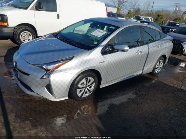 Toyota Prius Four Image 5