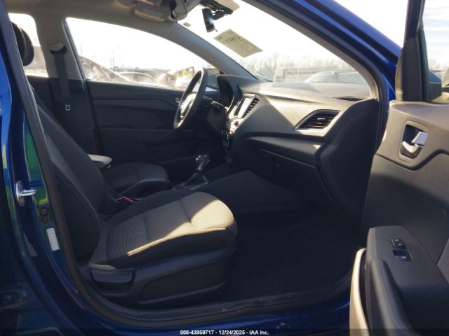 Hyundai ACCENT Limited Image 3