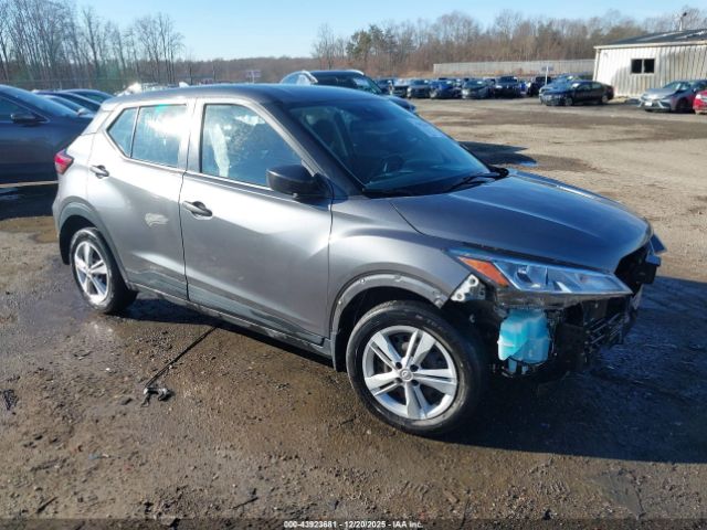 Nissan Kicks S Image 1