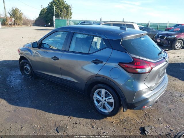 Nissan Kicks S Image 4