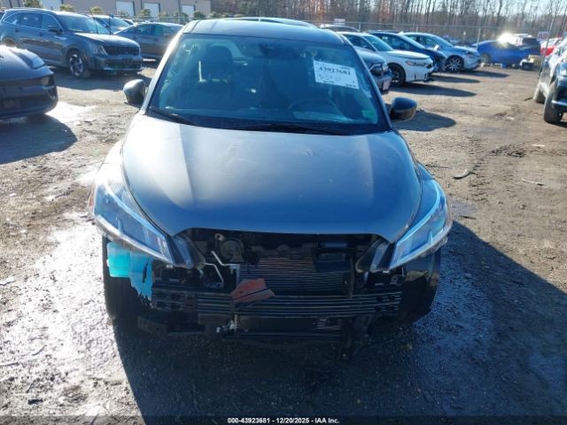 Nissan Kicks S Image 5