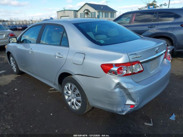 Toyota Corolla Le Image 13