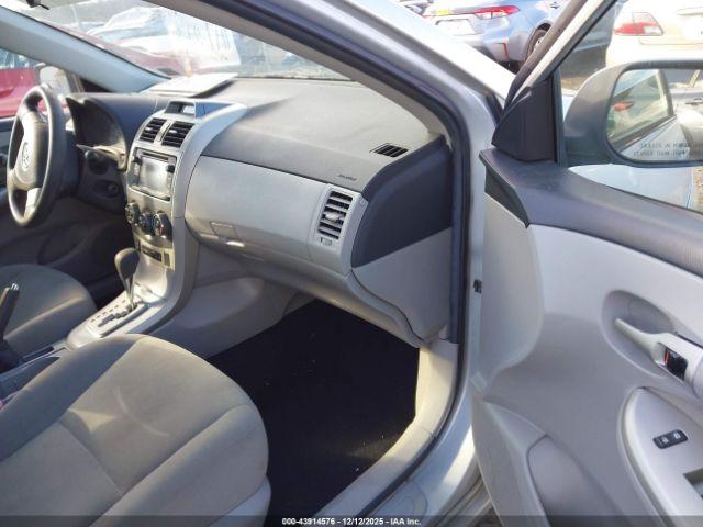 Toyota Corolla Le Image 4