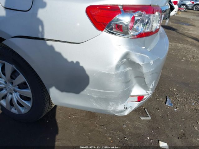 Toyota Corolla Le Image 5