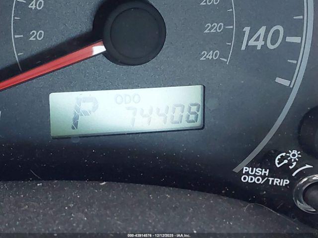 Toyota Corolla Le Image 14