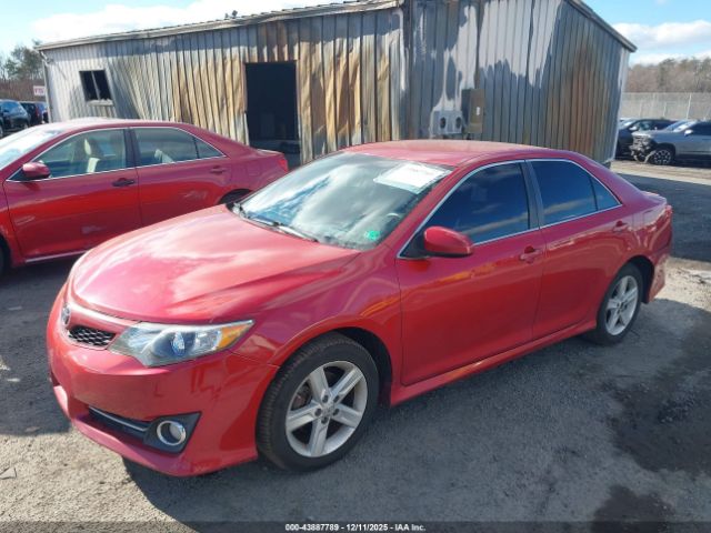 Toyota Camry Se Image 14