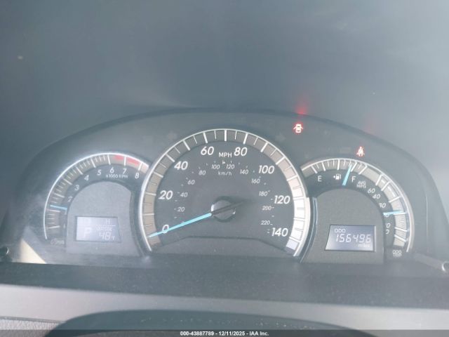 Toyota Camry Se Image 11