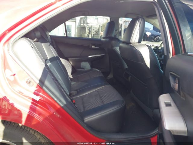 Toyota Camry Se Image 5