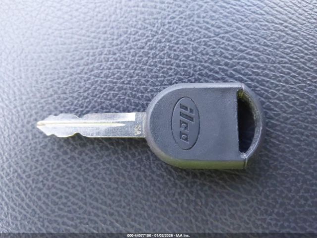 Ford F-150 Lariat Image 12