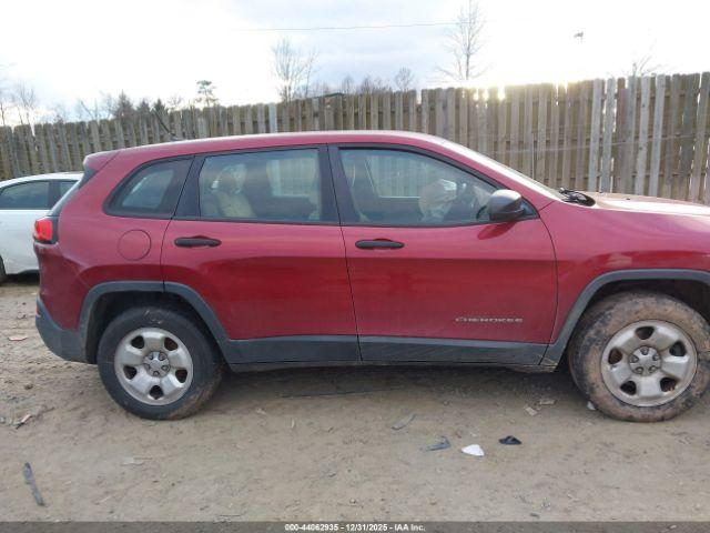 Jeep Cherokee Sport Image 4