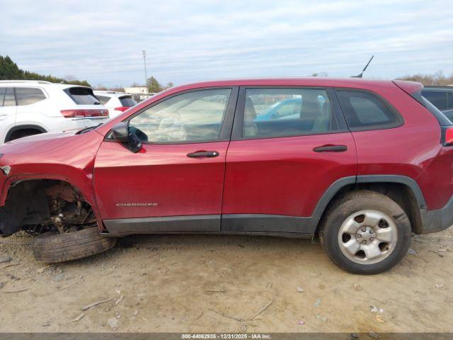 Jeep Cherokee Sport Image 2