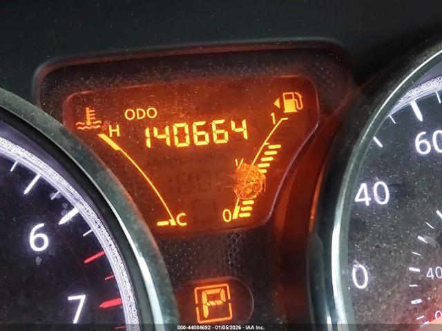 Nissan Versa 1.6 Sv Image 9