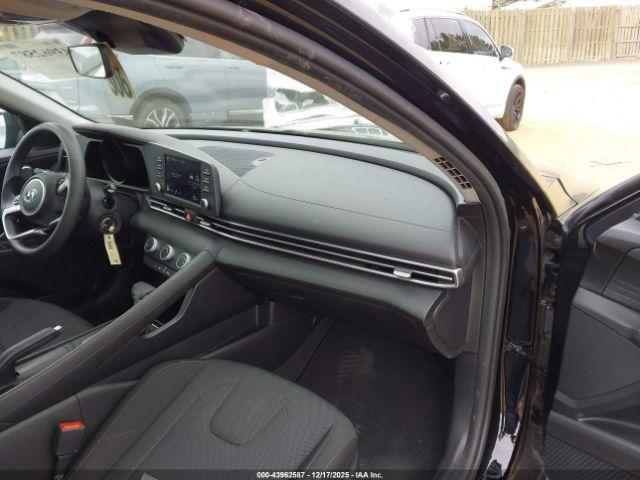 Hyundai ELANTRA Se Image 16