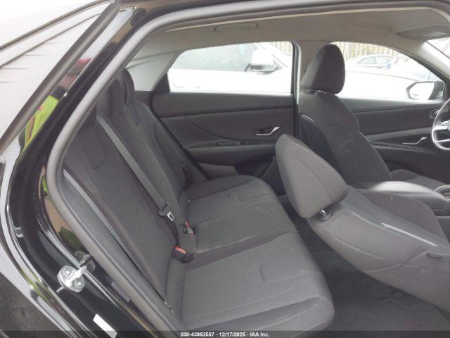 Hyundai ELANTRA Se Image 2