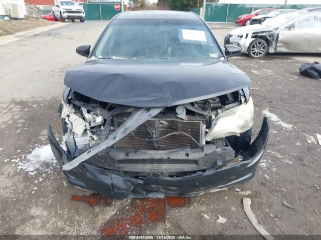 Toyota Camry Se Image 8