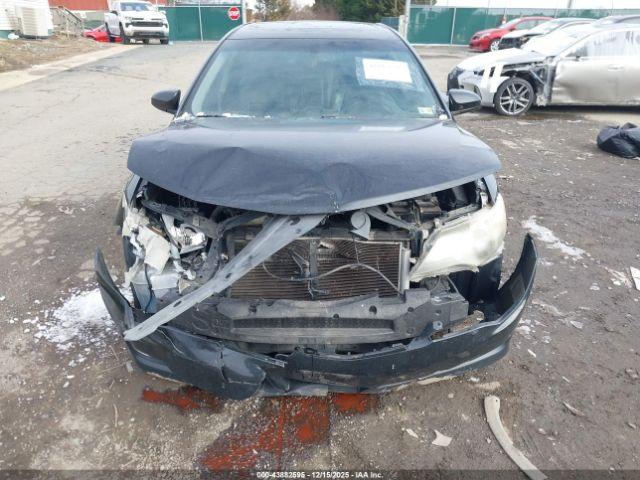 Toyota Camry Se Image 8