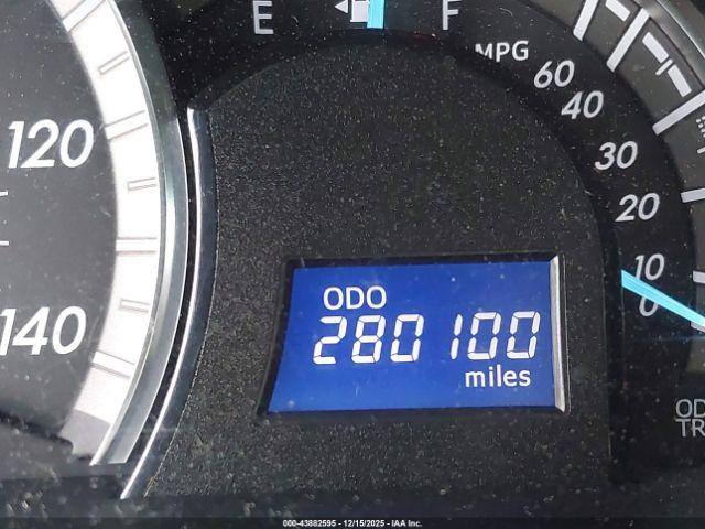 Toyota Camry Se Image 9