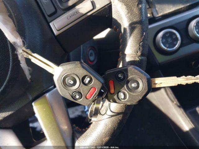 Subaru Crosstrek 2.0i Premium Image 8