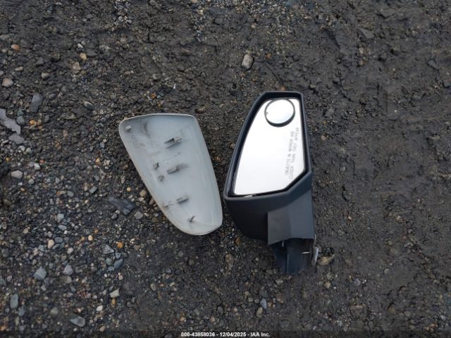 Nissan Sentra 2.0s Image 13