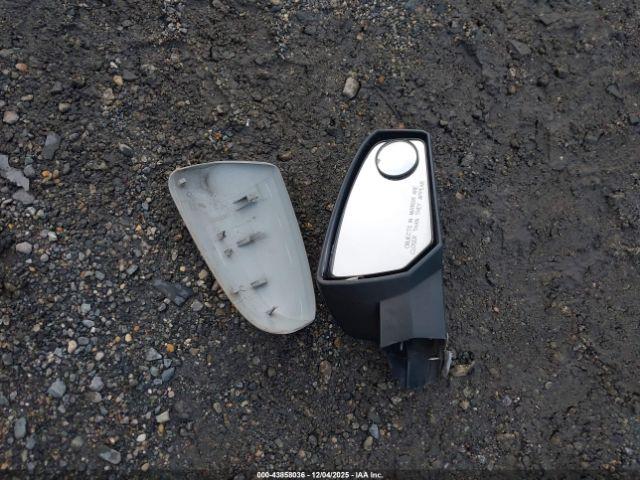 Nissan Sentra 2.0s Image 13