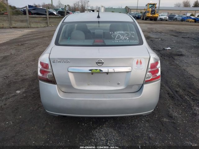 Nissan Sentra 2.0s Image 12