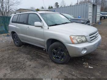  Salvage Toyota Highlander