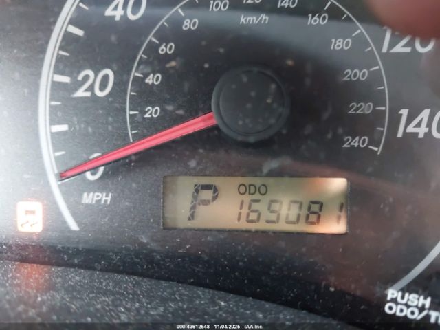 Toyota Corolla Le Image 10