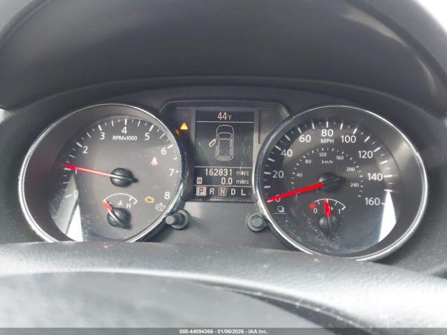 Nissan Rogue S Image 13