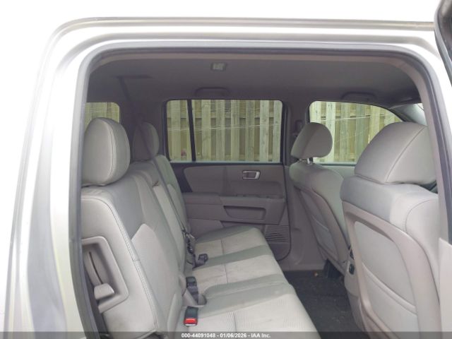 Honda Pilot Lx Image 2