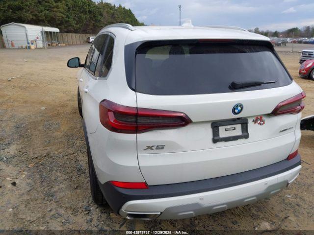 BMW X Series Xdrive45e Image 10