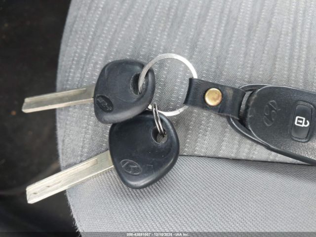 Hyundai ACCENT Se Image 6