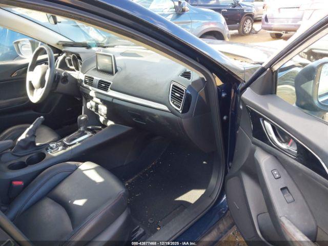 Mazda Mazda3 S Touring Image 5