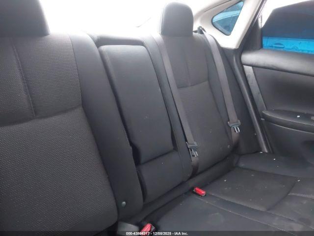 Nissan Sentra S Image 4