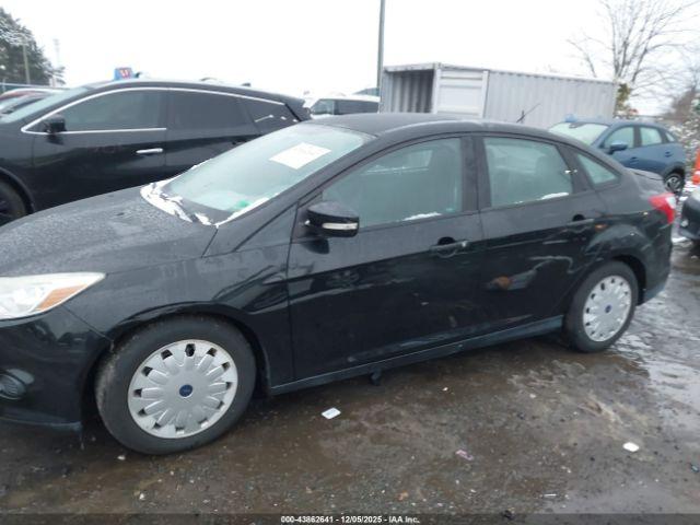 Ford Focus Se Image 16