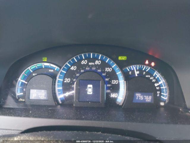 Toyota Camry Xle Image 15