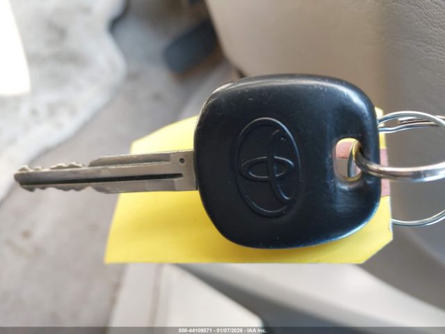 Toyota 4Runner Limited V8 Image 7